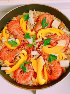 フライパンでスペインの味【魚介パエリア】-レシピのメイン写真