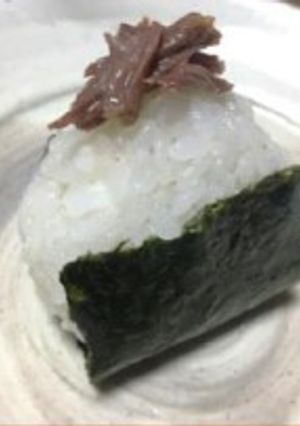 馬肉のツナマヨ風おむすび（せかいむすび）-レシピのメイン写真