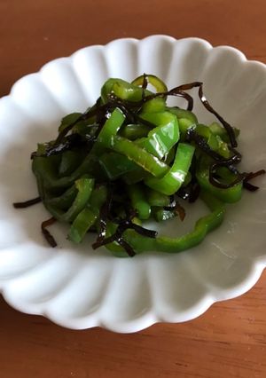 ＊お弁当に＊ピーマンの塩昆布和え-レシピのメイン写真