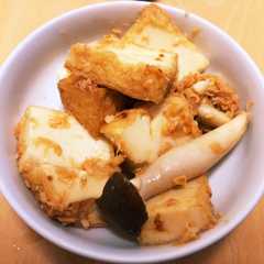 รูปของ 厚揚げと鮭のレモンポン酢バター焼き