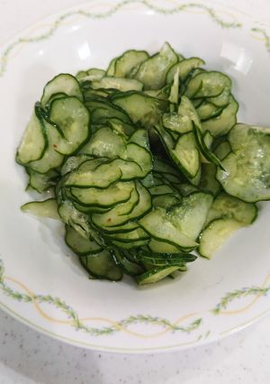 簡単サッパリ☆きゅうりの梅昆布茶あえ-レシピのメイン写真