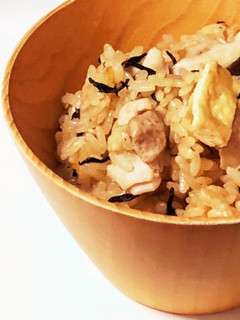 炊き込みごはん。鶏とひじき-レシピのメイン写真