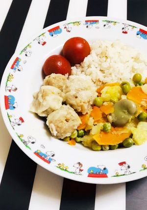 炊飯器で 野菜と冷凍焼売の蒸し煮 簡単-レシピのメイン写真