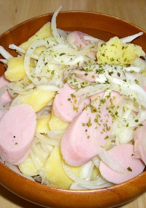 ポテトとソーセージのホットサラダ-レシピのメイン写真