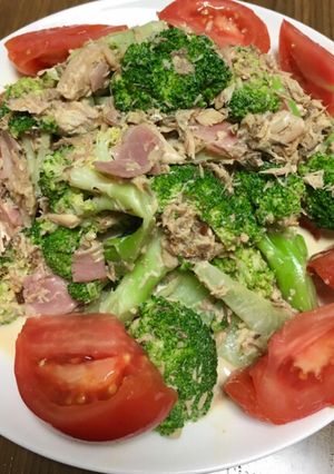 ブロッコリーと鯖缶サラダ-レシピのメイン写真
