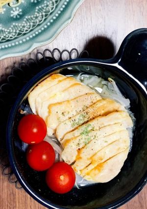 玉ねぎとサラダチキンのオーブン焼き-レシピのメイン写真