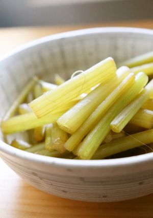 シンプル♪自家製そばつゆde蕗の煮物-レシピのメイン写真