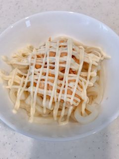 レンジで簡単、鮭マヨうどん!-レシピのメイン写真