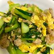 小松菜と卵の肉そぼろ炒め