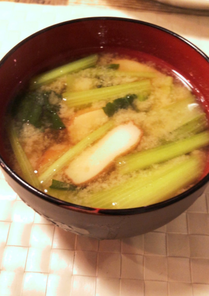 栄養満点☆さつま揚げと小松菜の味噌汁-レシピのメイン写真