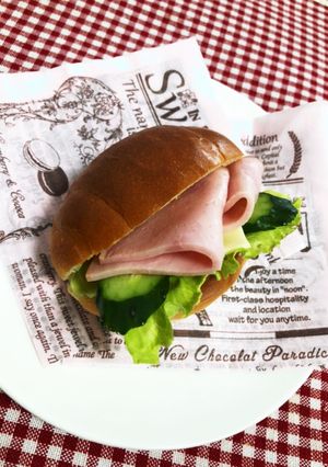 バターロールサンド•ハムチーズ-レシピのメイン写真