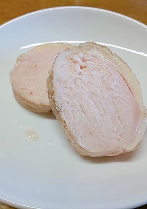 トリムネ肉でハーブ鶏ハム-レシピのメイン写真