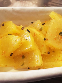 ご飯やお酒のお供に☆たくあん七味+ごま油-レシピのメイン写真