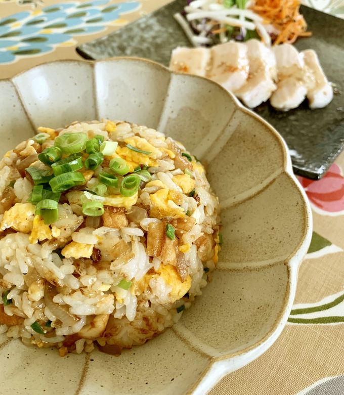 コスパ良し!ちくわと玉ねぎのチャーハン-レシピのメイン写真