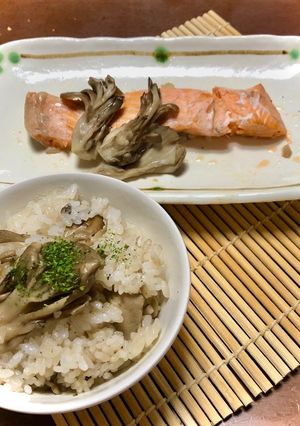 一度に２品♪時短で楽々♪鮭と炊き込みご飯-レシピのメイン写真