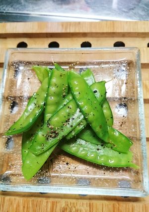 スナップえんどうの黒こしょう合え♪♪-レシピのメイン写真