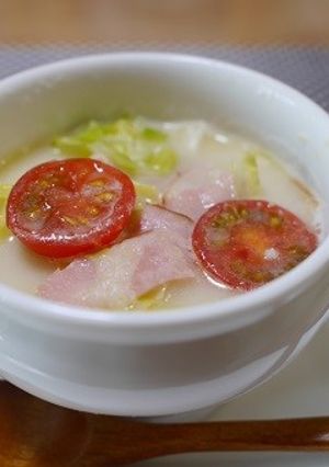 キャベツとベーコンの牛乳スープ-レシピのメイン写真
