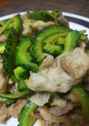 簡単美味・豚肉とゴーヤの塩炒め-レシピのメイン写真