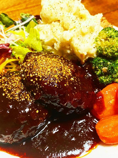 ふっくら柔らかい煮込ハンバーグ-レシピのメイン写真