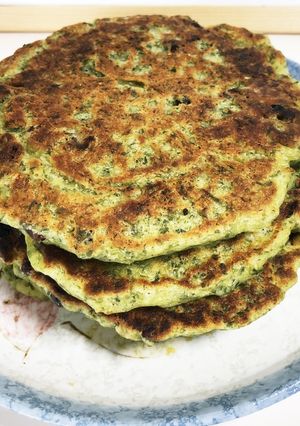 和風なヨモギと小豆の米粉ホットケーキ-レシピのメイン写真