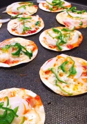 餃子の皮が余ったら♡簡単おつまみピザ-レシピのメイン写真