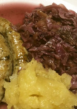 ドイツ料理 ソーセージと赤キャベツ-レシピのメイン写真