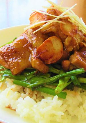 ガッツリ飯！鶏もも肉のニラにんにく丼-レシピのメイン写真