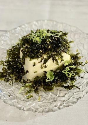 韓国海苔とごま油ですごく美味しい冷奴♪-レシピのメイン写真