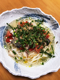 サバ缶でさっぱりトマトそうめん^ω^)-レシピのメイン写真