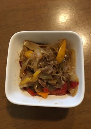 彩り鮮やか♪牛肉とパプリカのオイマヨ炒め-レシピのメイン写真