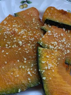 ※焼きかぼちゃの粉チーズがけ-レシピのメイン写真