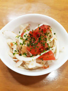 新玉ねぎとトマトのおかかしょう油-レシピのメイン写真