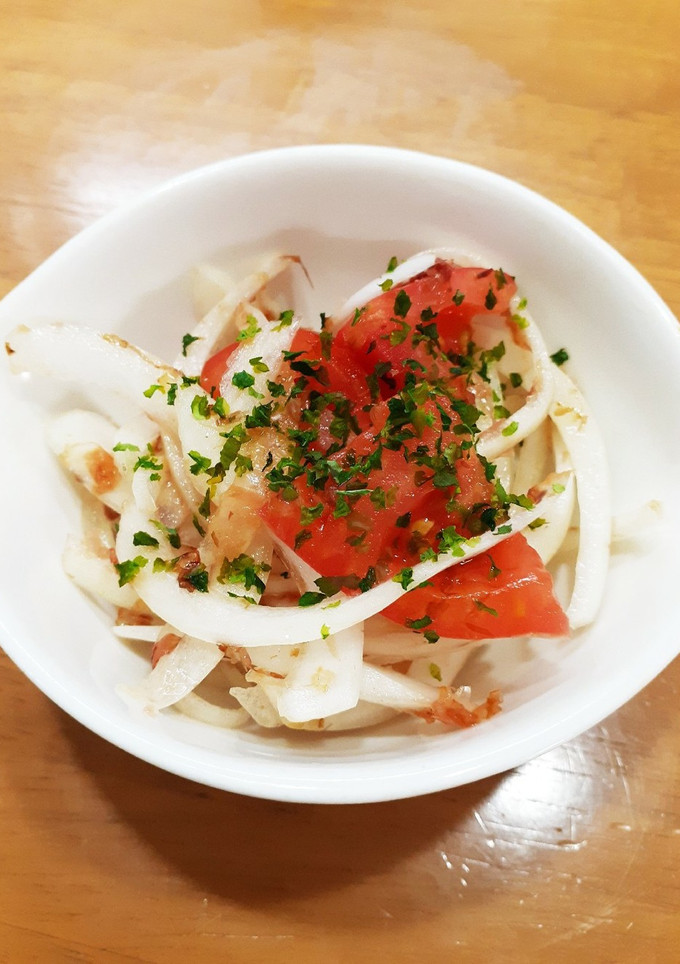 新玉ねぎとトマトのおかかしょう油-レシピのメイン写真
