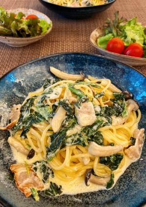 ほうれん草ときのこのクリームソースパスタ-レシピのメイン写真