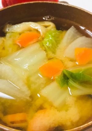 白菜と根菜の具沢山味噌汁・油あげ味噌汁-レシピのメイン写真