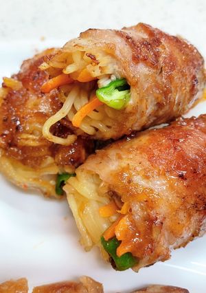 ボリューム満点＊麺と野菜の肉巻き-レシピのメイン写真