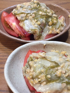 最強コンビ！新玉めかぶ納豆トマト-レシピのメイン写真