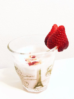 簡単いちごミルク!!-レシピのメイン写真
