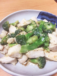 鶏ムネとブロッコリーの塩麹オイスター炒め-レシピのメイン写真