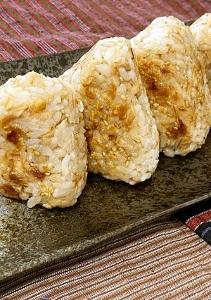 簡単！ツナごま焼きおにぎり-レシピのメイン写真