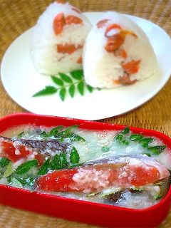 塩麹&木の芽和え漬け鮭のおにぎり-レシピのメイン写真