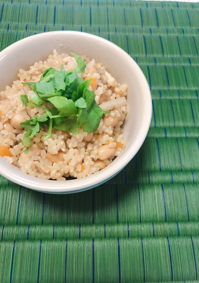 デトックスに！ごぼうと大豆の炊き込みご飯-レシピのメイン写真