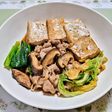 簡単主菜無水で豚肉と白菜と小松菜すき焼き風肉料理