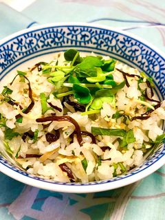 さっぱり☆酢生姜とシソ・塩昆布の混ぜご飯-レシピのメイン写真