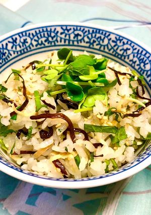 さっぱり☆酢生姜とシソ・塩昆布の混ぜご飯-レシピのメイン写真