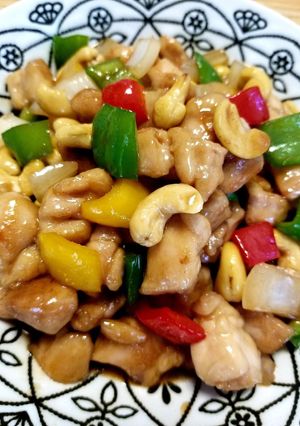 パプリカで彩り⭐鶏肉とカシューナッツ炒め-レシピのメイン写真