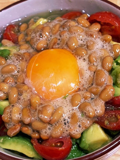 アボガドとトマトの納豆丼-レシピのメイン写真