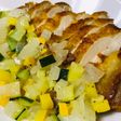 皮パリパリ!鶏もも肉のソテー夏野菜ソース