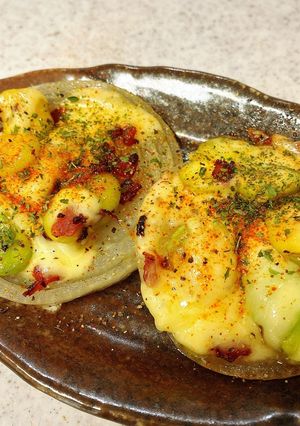 新玉ねぎとそらまめのチーズ焼き-レシピのメイン写真