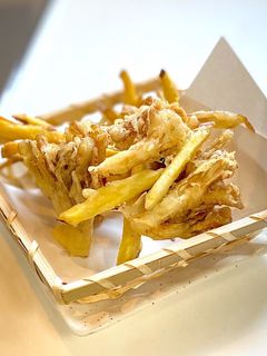簡単!カリッ✨舞茸とさつま芋のかき揚げ-レシピのメイン写真